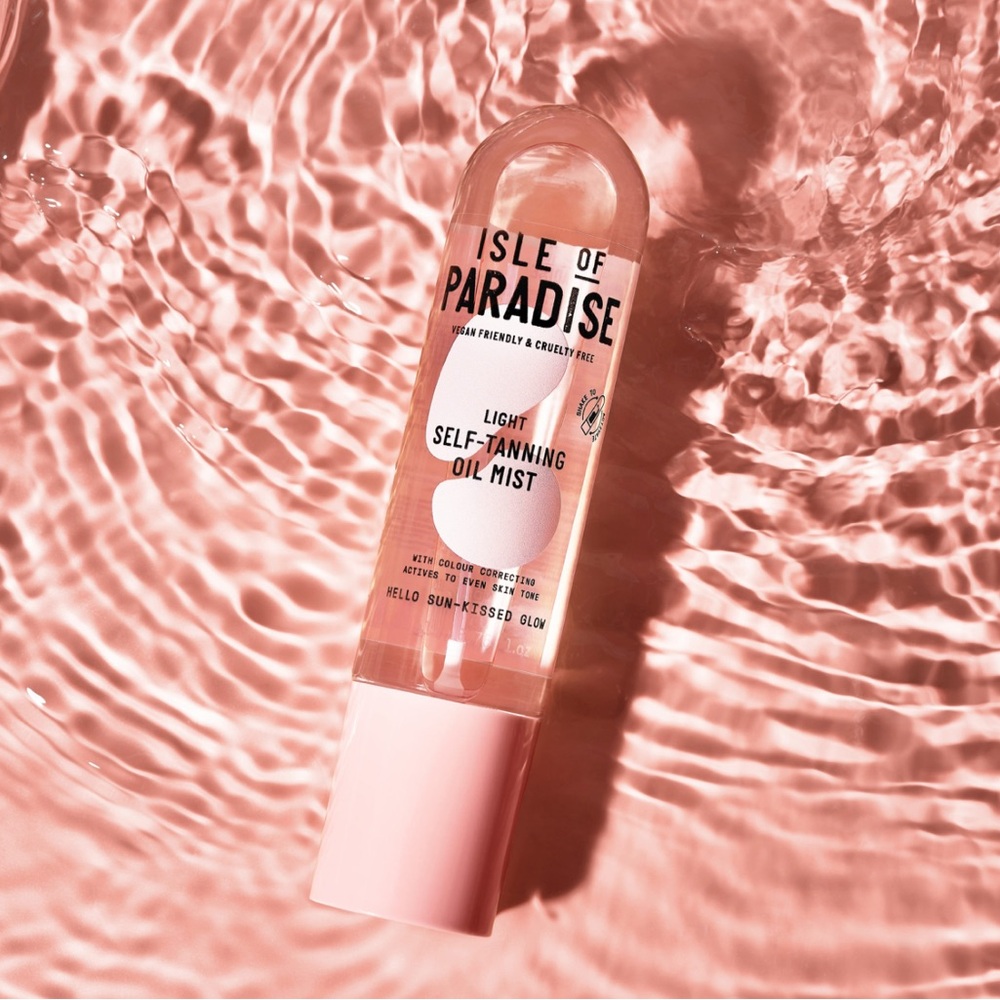 Isle of Paradise vegan friendly and cruelty, free light self tanning oil mist